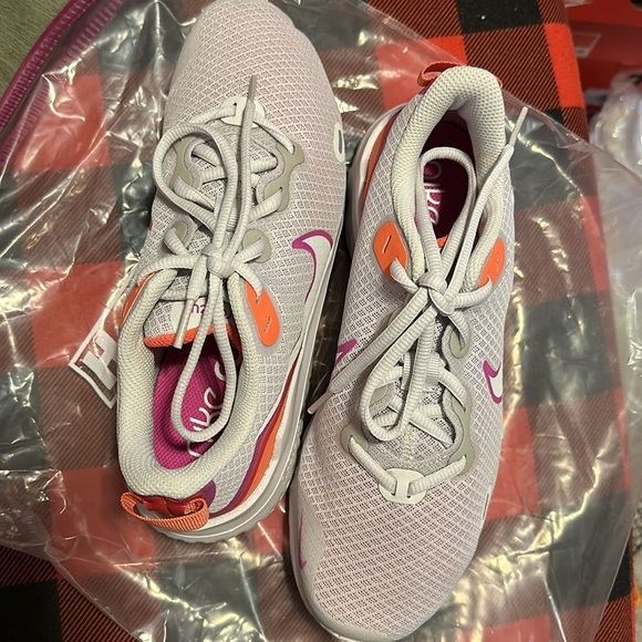 Nike Renew sneakers worn once but still in excellent condition - Picture 2 of 7